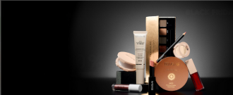 Douglas - Velký výběr parfémů.