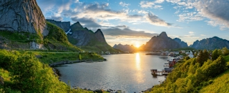 Hotels.com - Arktické leto so zľavou 20 %